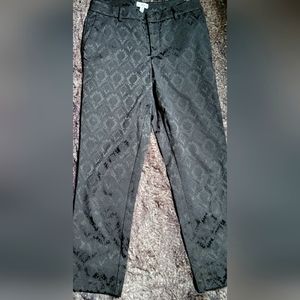 Guess Women’s Black Medium Rise Embroidered Pants/Capris Size 28 🖤